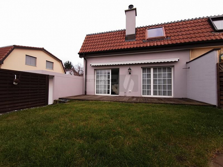 Haus Oder Wohnung Mieten In Aesch Bl Newhome Ch