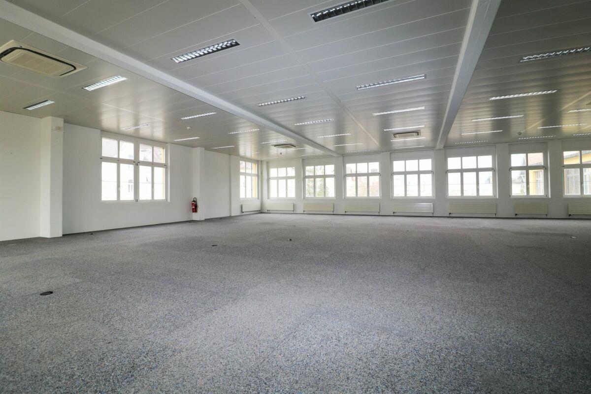 Lichtdurchflutete Gewerberäume - Raum für Ihre Vision! 8212 Neuhausen 8212 Neuhausen