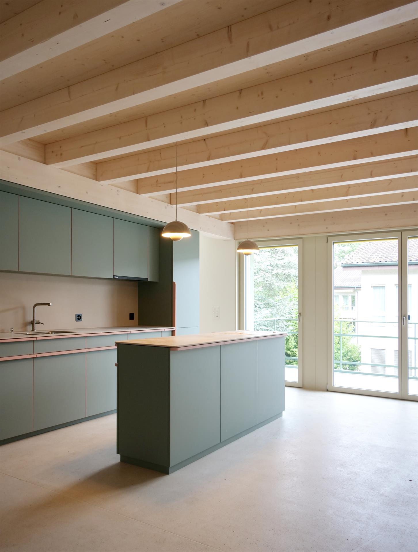 Erstvermietung: attraktive Familienwohnung auf zwei Etagen