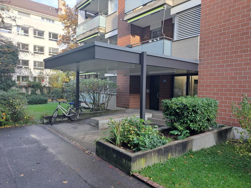 Bild Herrliche Attikawohnung im Herzen des Gundeliquartiers
