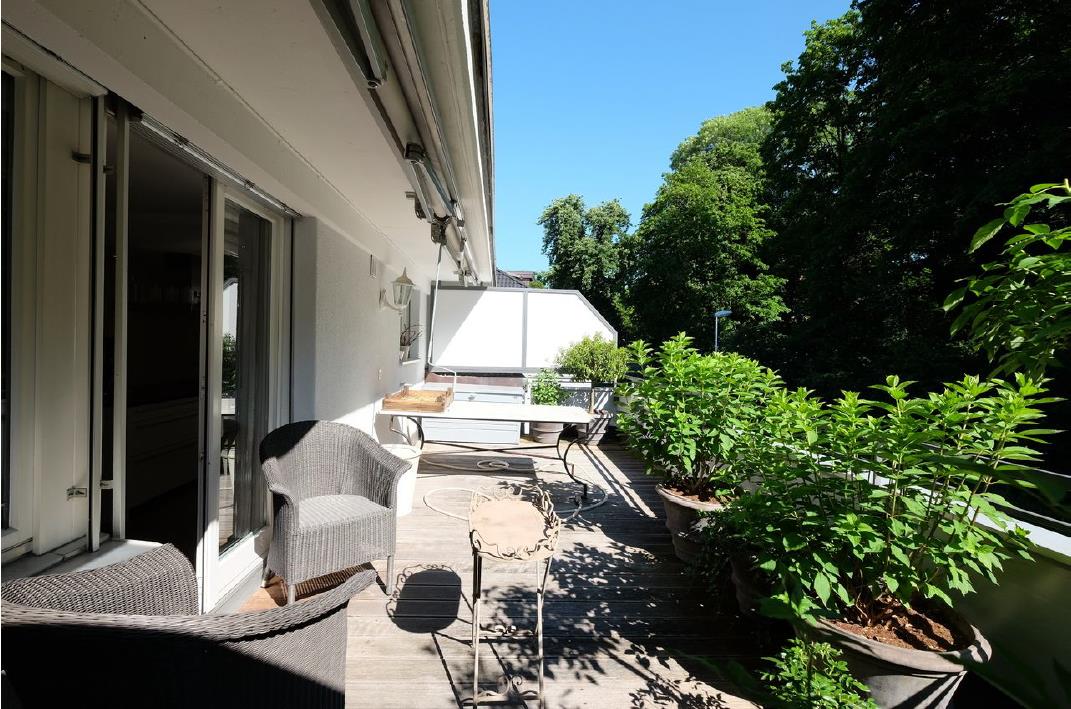 Bild Moderne 4.5 Zimmer Maisonettewohnung mit grosser Terrasse