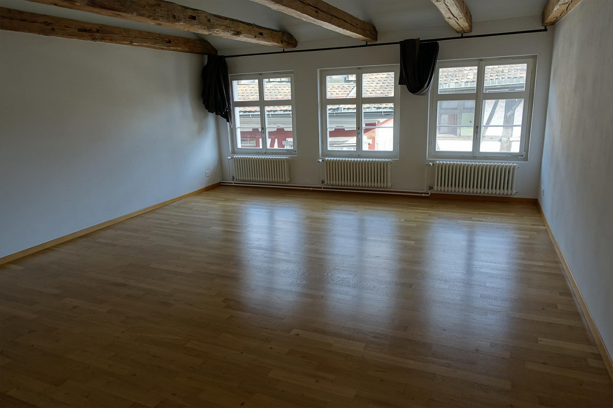 Die sichtbaren Balken verleihen der Altstadt-Wohnung ihren Charme 9500 Wil 9500 Wil