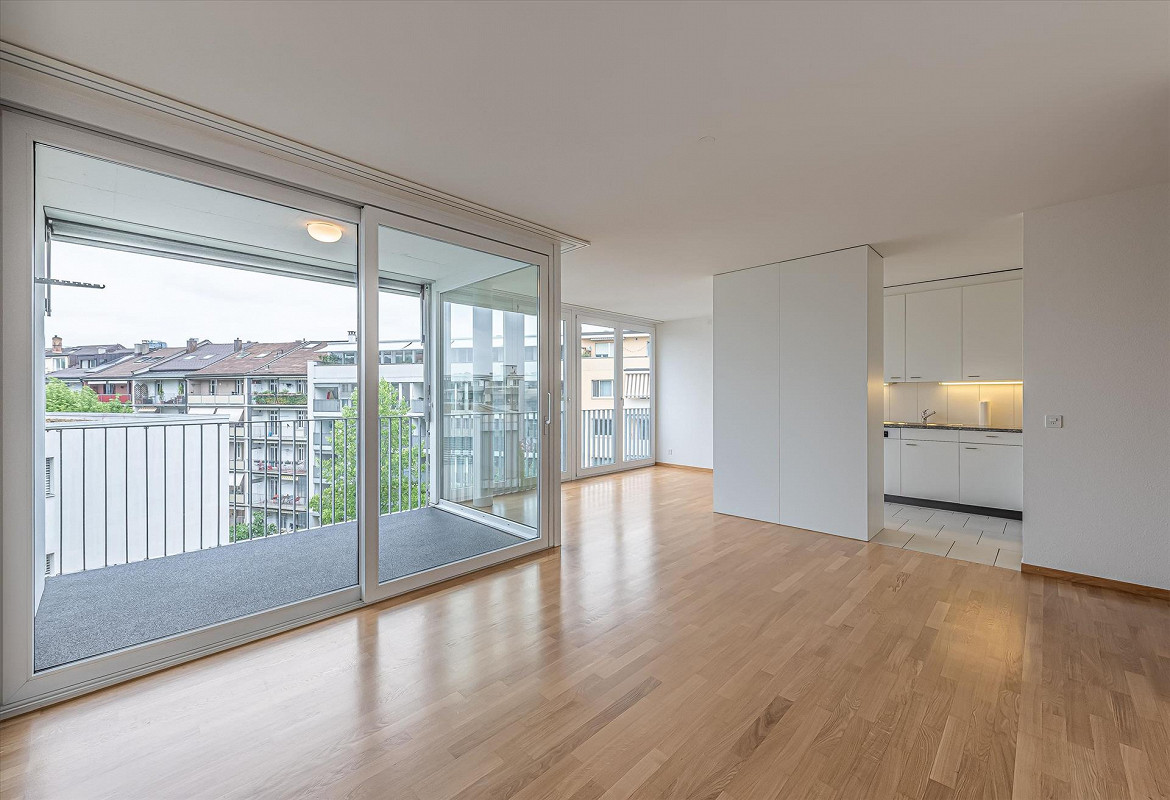 Bild MIETEN OHNE KAUTION - Moderne 5.5 Zimmerwohnung nähe SBB